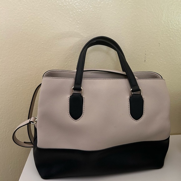 Kate spade hand bag/cross body bag - Picture 6 of 6